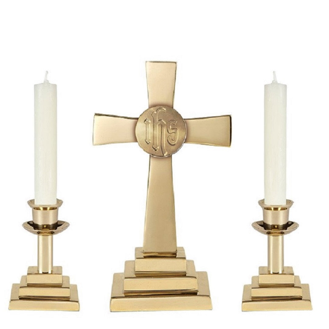 sudbury-brass-altar-set-yc539_eacf6f73-41bb-4f90-9ad9-e7e11f3f8f9e